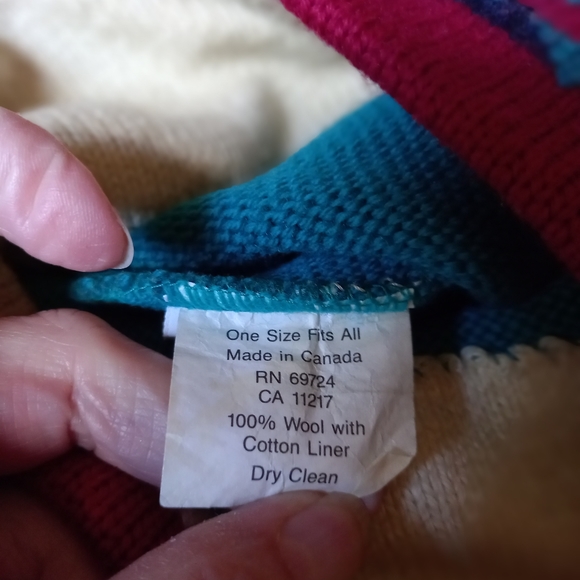 Columbia wool woman's winter hat - Picture 2 of 3